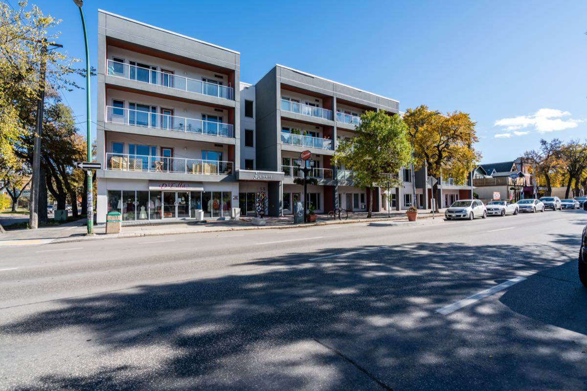 The Element Condominiums, 155 Sherbrook St
