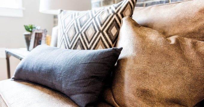 5 Things To Consider Before Buying a Leather Couch