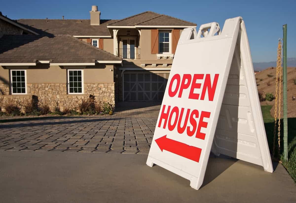Winnipeg Home Buyers: See Any Listing Any Time